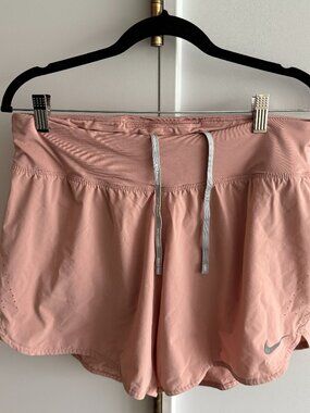 Nike Running Peach Shorts Size Large